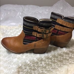 Womens boots caterpillar